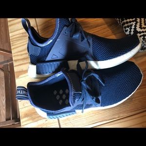 Women’s Adidas NMD R1